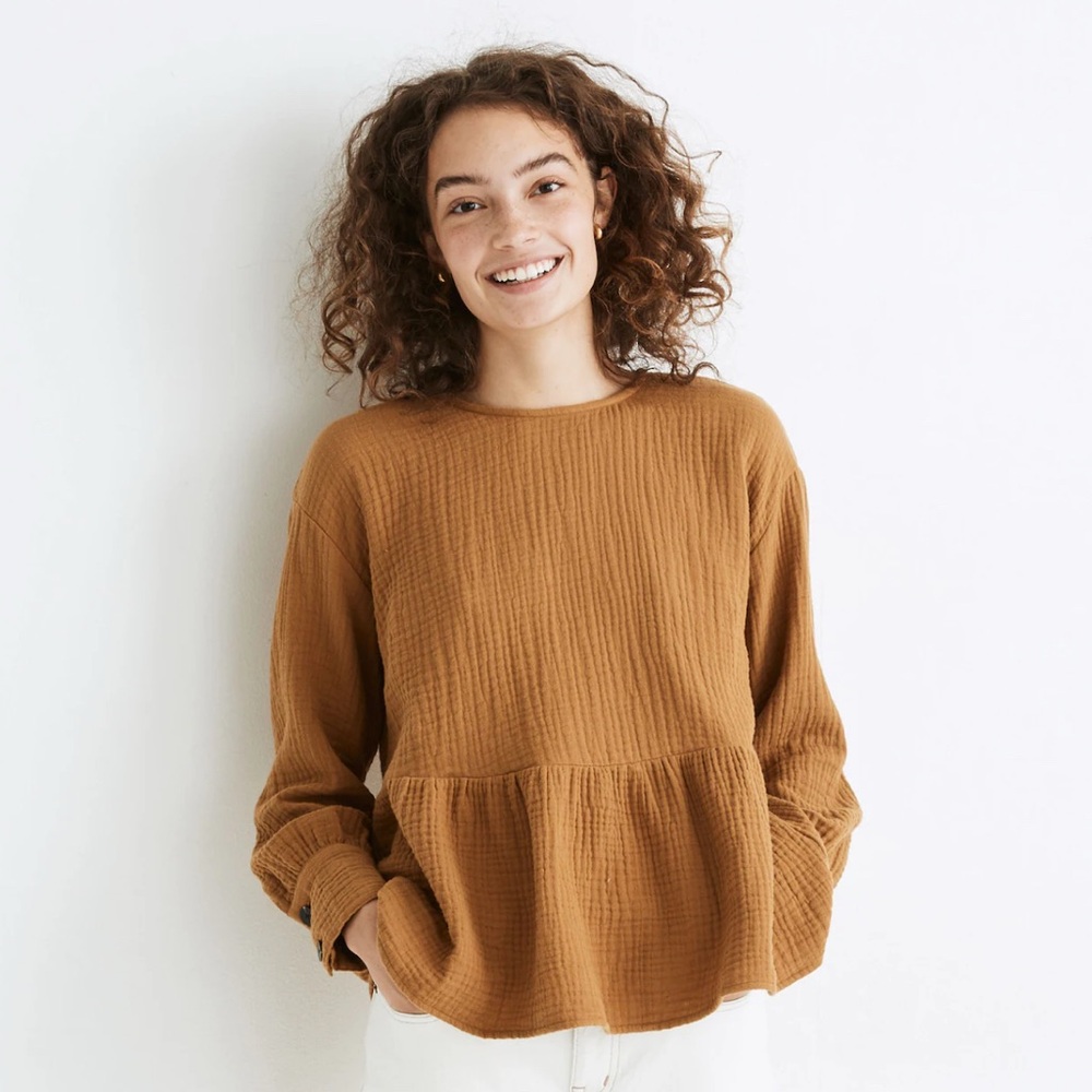 Madewell Lightspun Button-Back Peplum Top